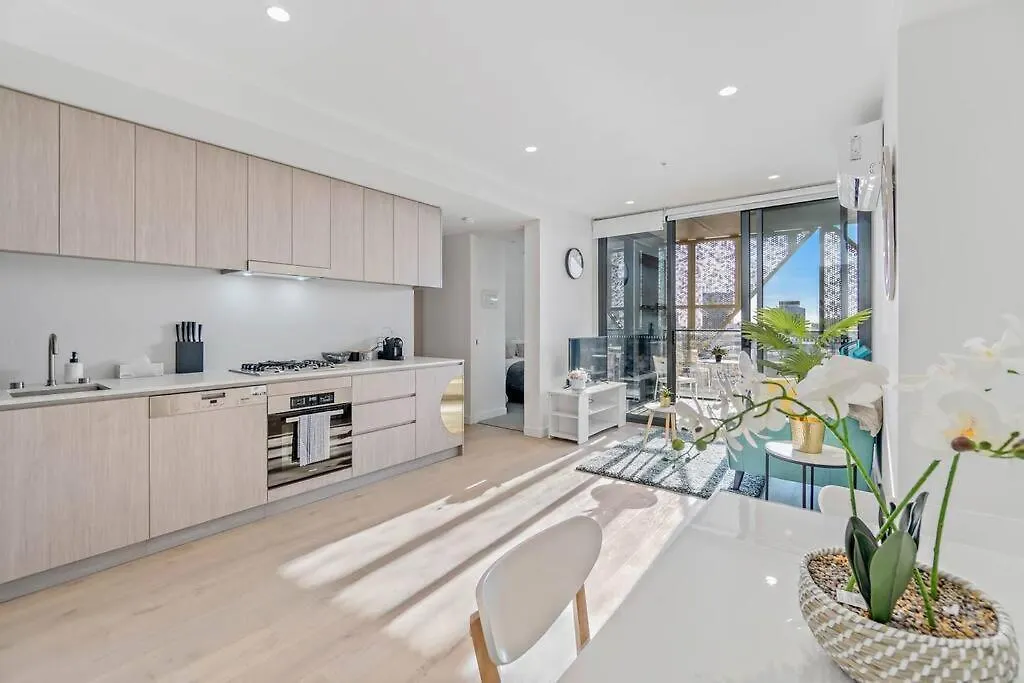 One Bedroom Apartment In The Heart Of Cbd Adelaïde